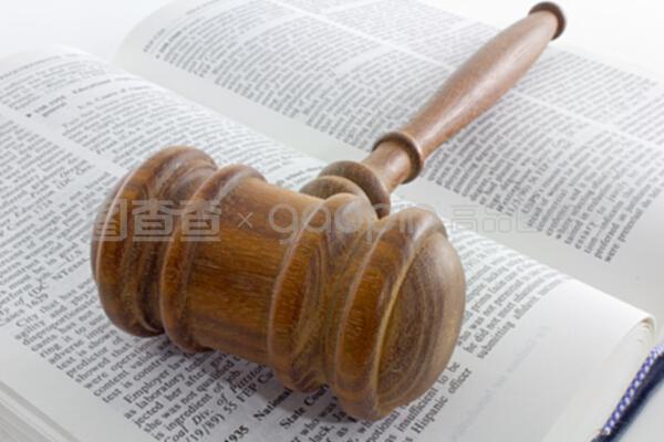 法律文本中的頁眉 規(guī)范、功用與設(shè)計(jì)原則